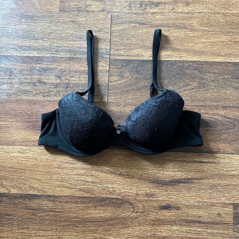Victorias Secret Bra Body By Victoria Lined Demi 34B